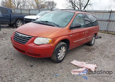 2006 Chrysler Town & Country Touring from USA, damaged, VIN 2A4GP54L06R720094